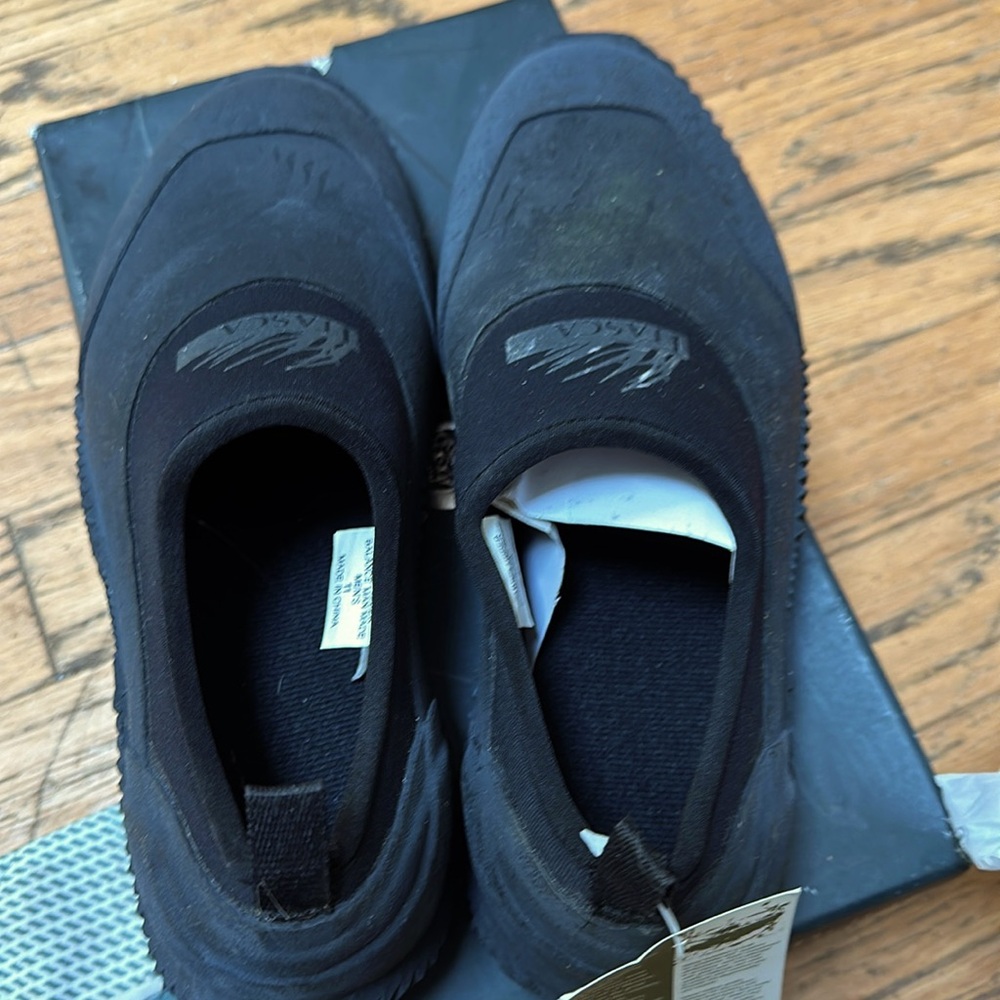 Vintagee Itasca low shoes/boots. Waterproof shoes for rain/snow